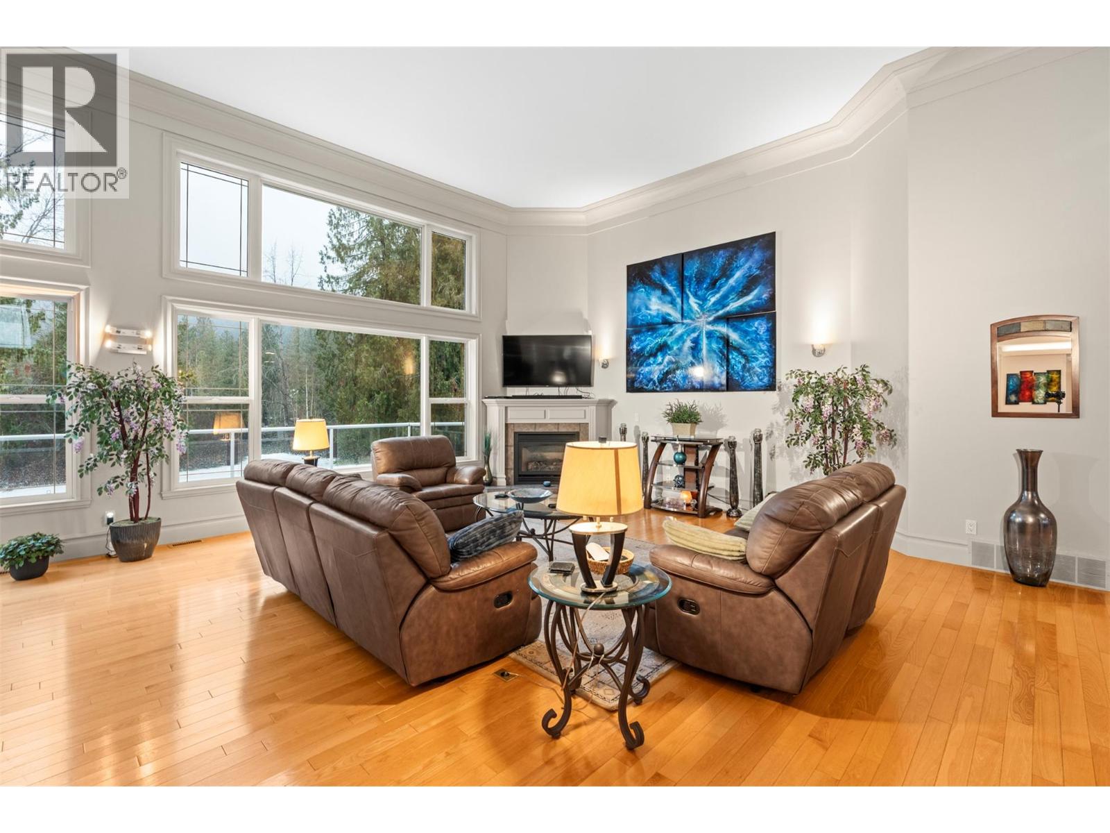 Picture for 1200 Trans Canada  Highway