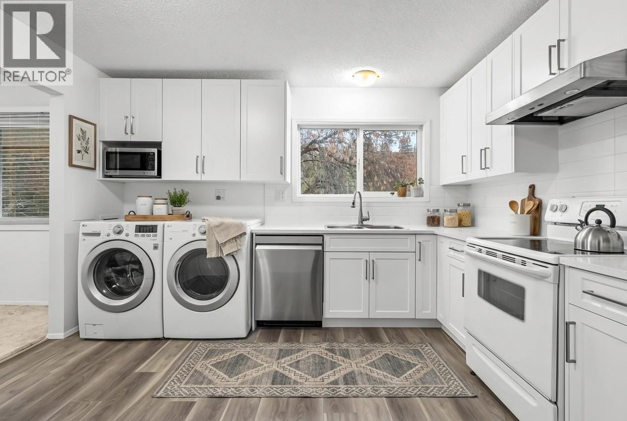 Picture for 811 Tamarack  Drive