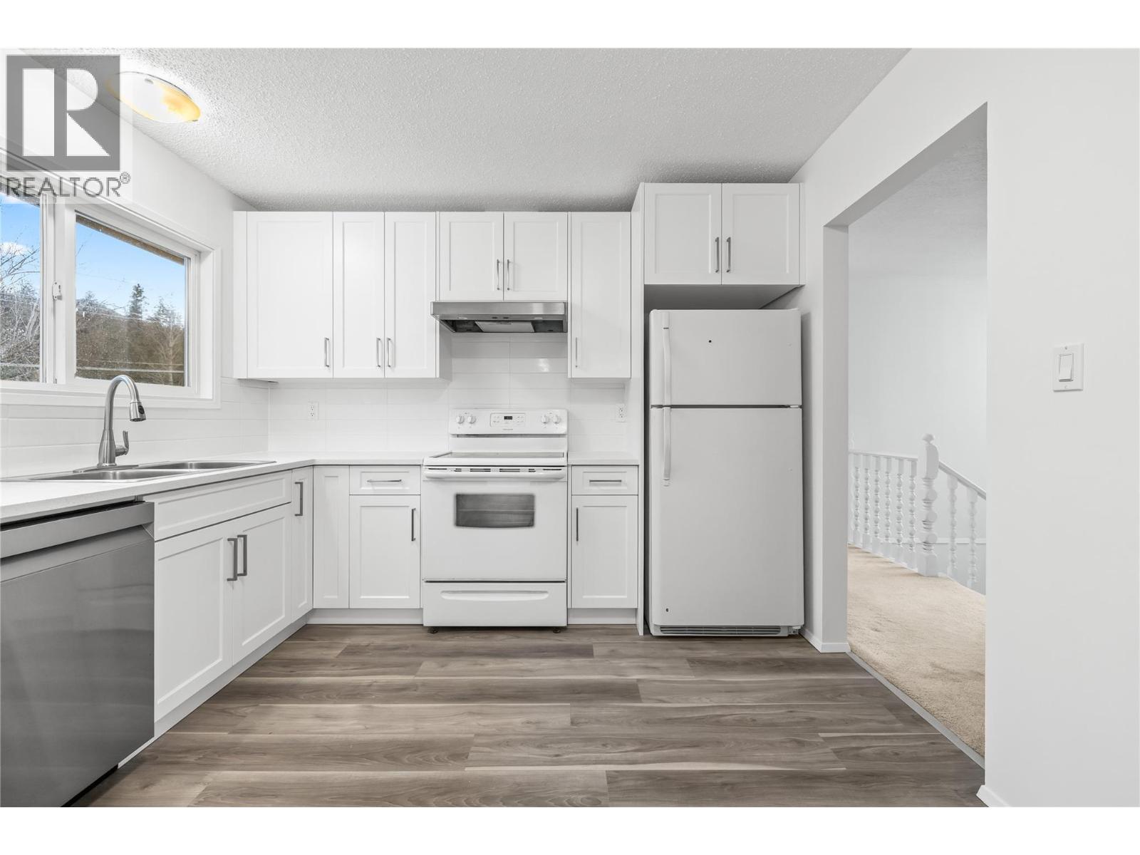 Picture for 811 Tamarack  Drive