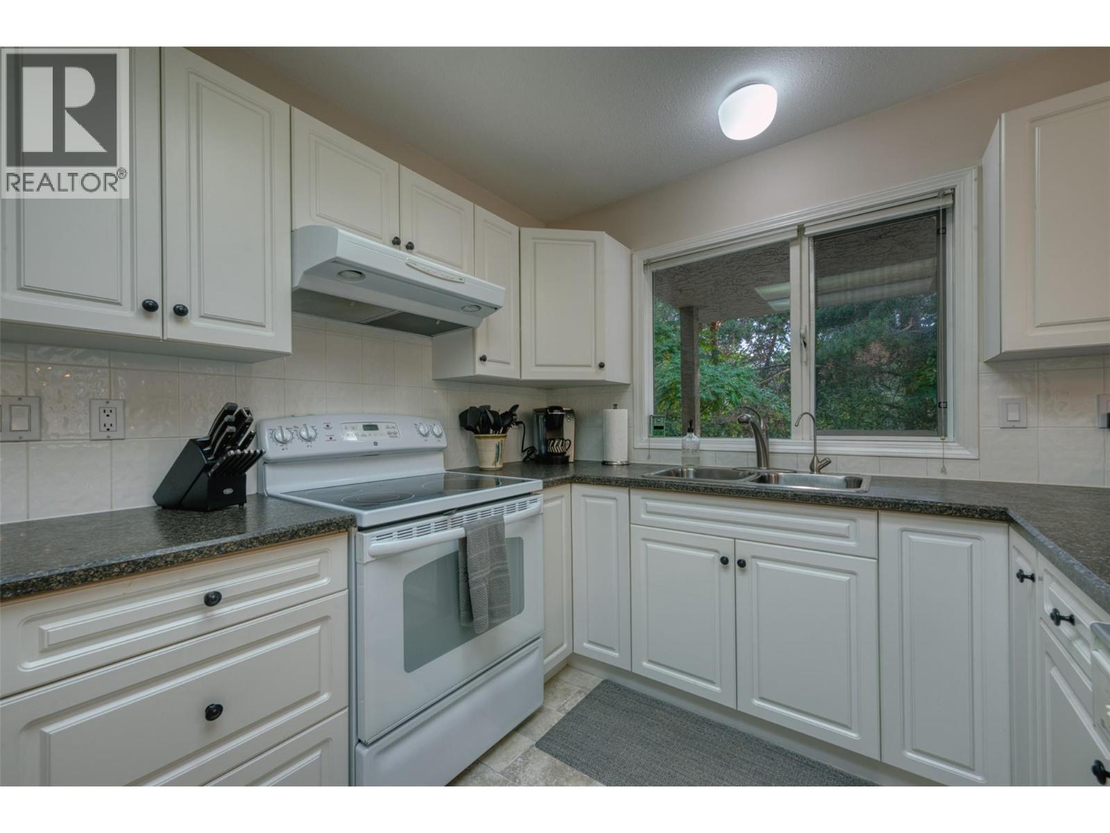 Picture for Unit #9, 980 Dilworth  Drive