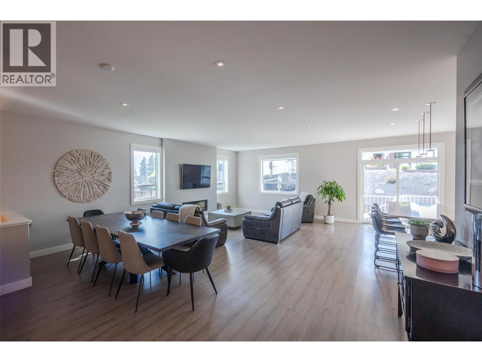 Picture for 2749 Evergreen  Drive