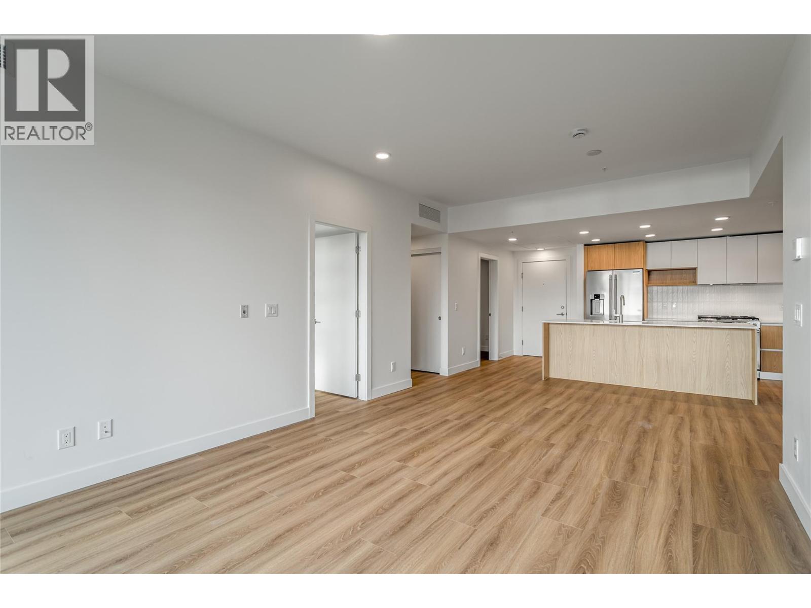 Picture for Unit #206, 2760 Olalla  Road