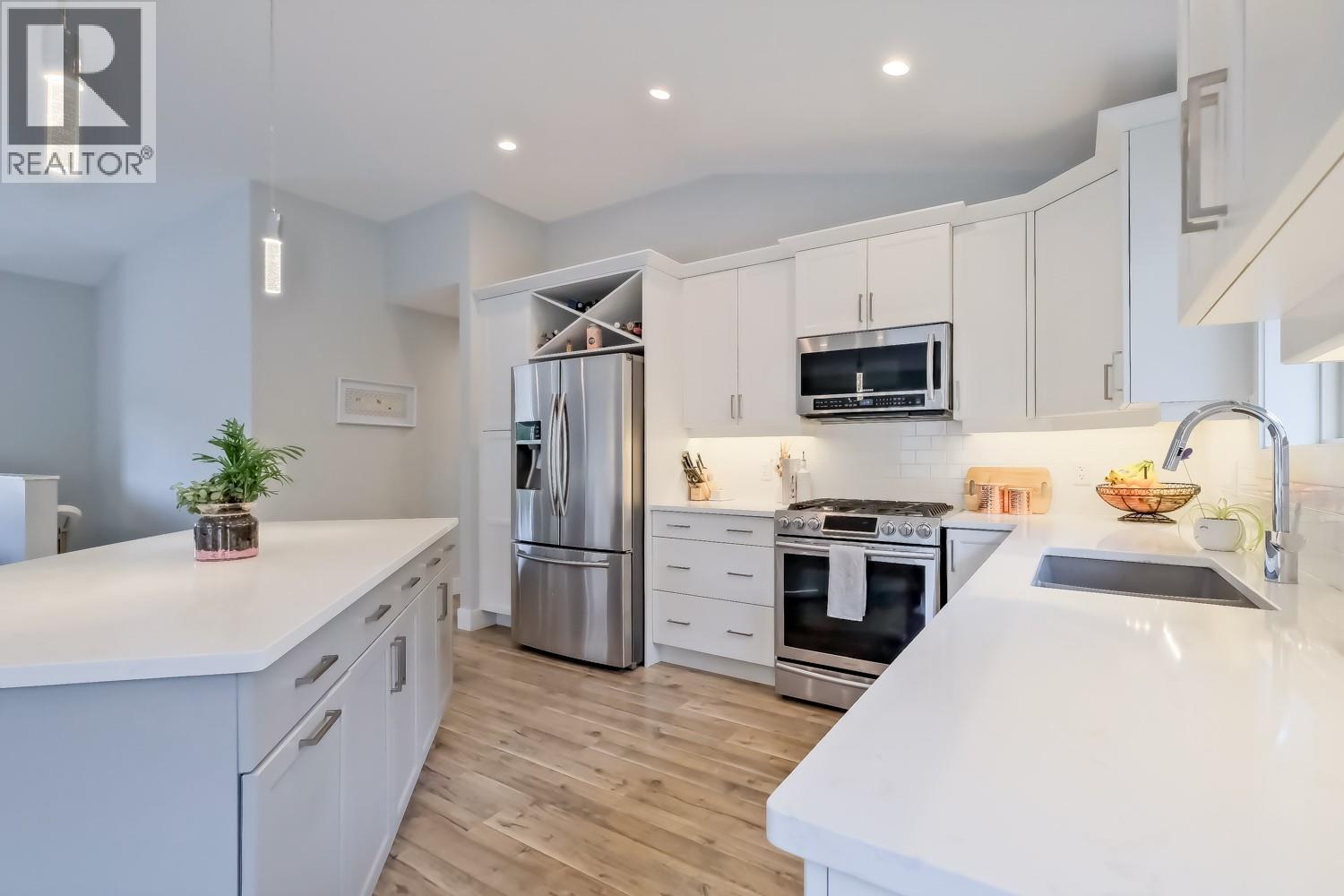 Picture for 2582 Paramount  Drive