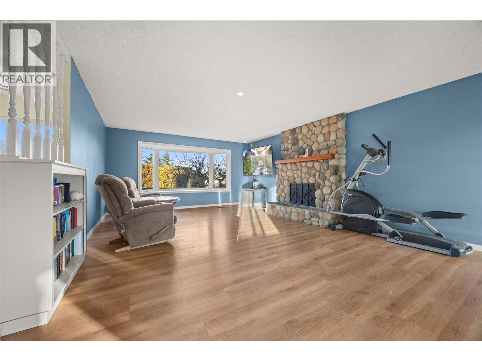 Picture for 2535 Crestview  Road