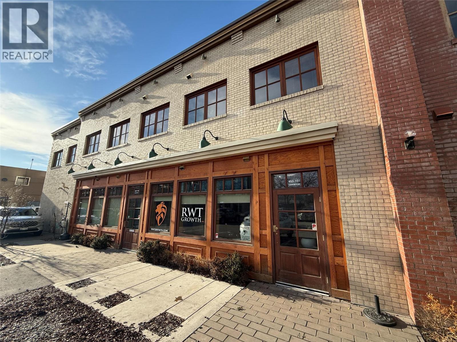 Picture for Unit #101/102, 455 Lawrence  Avenue