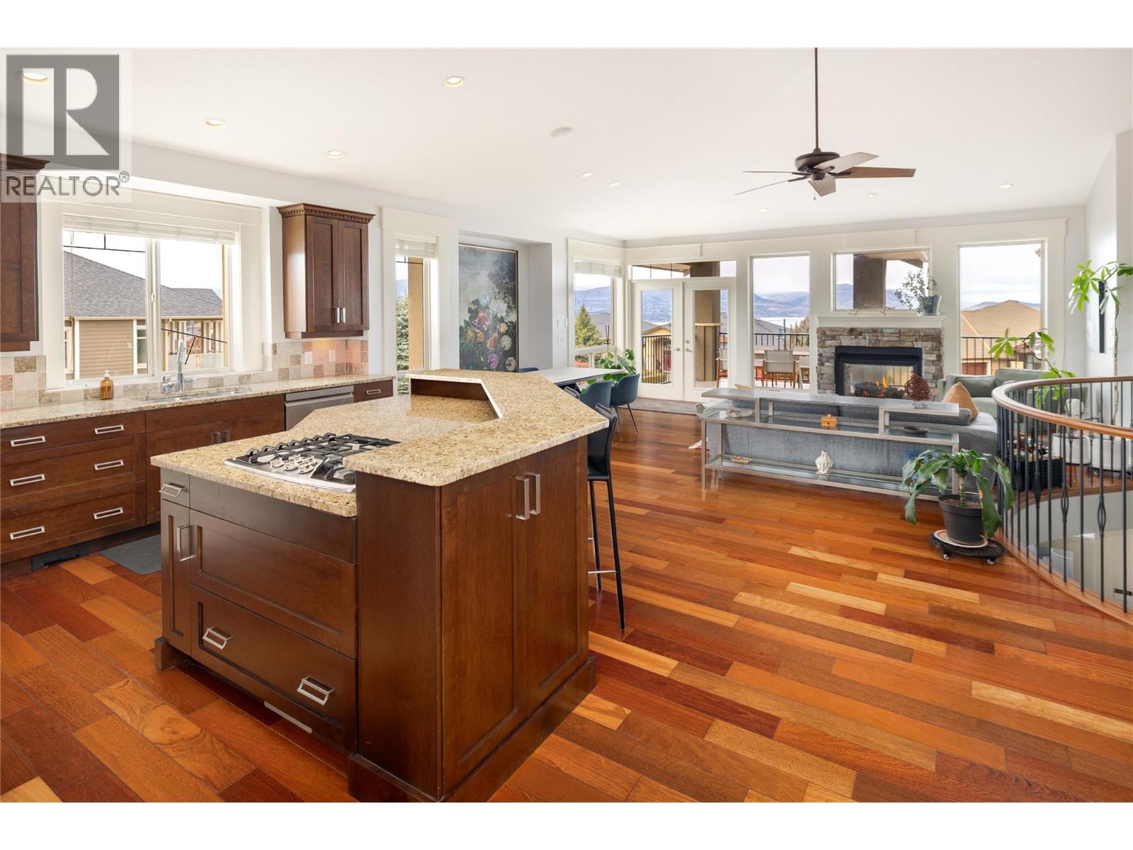 Picture for 667 Devonian  Avenue