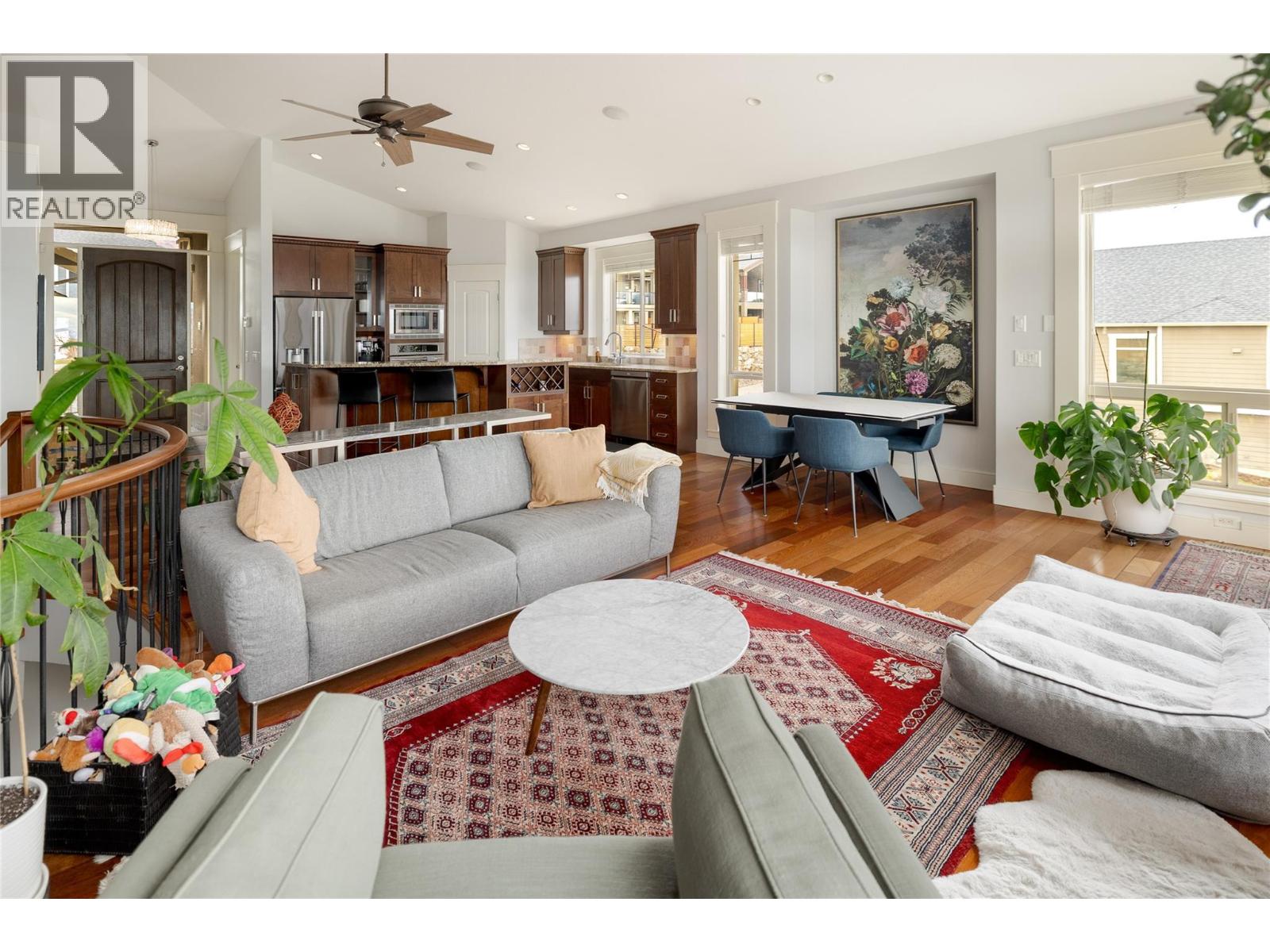 Picture for 667 Devonian  Avenue