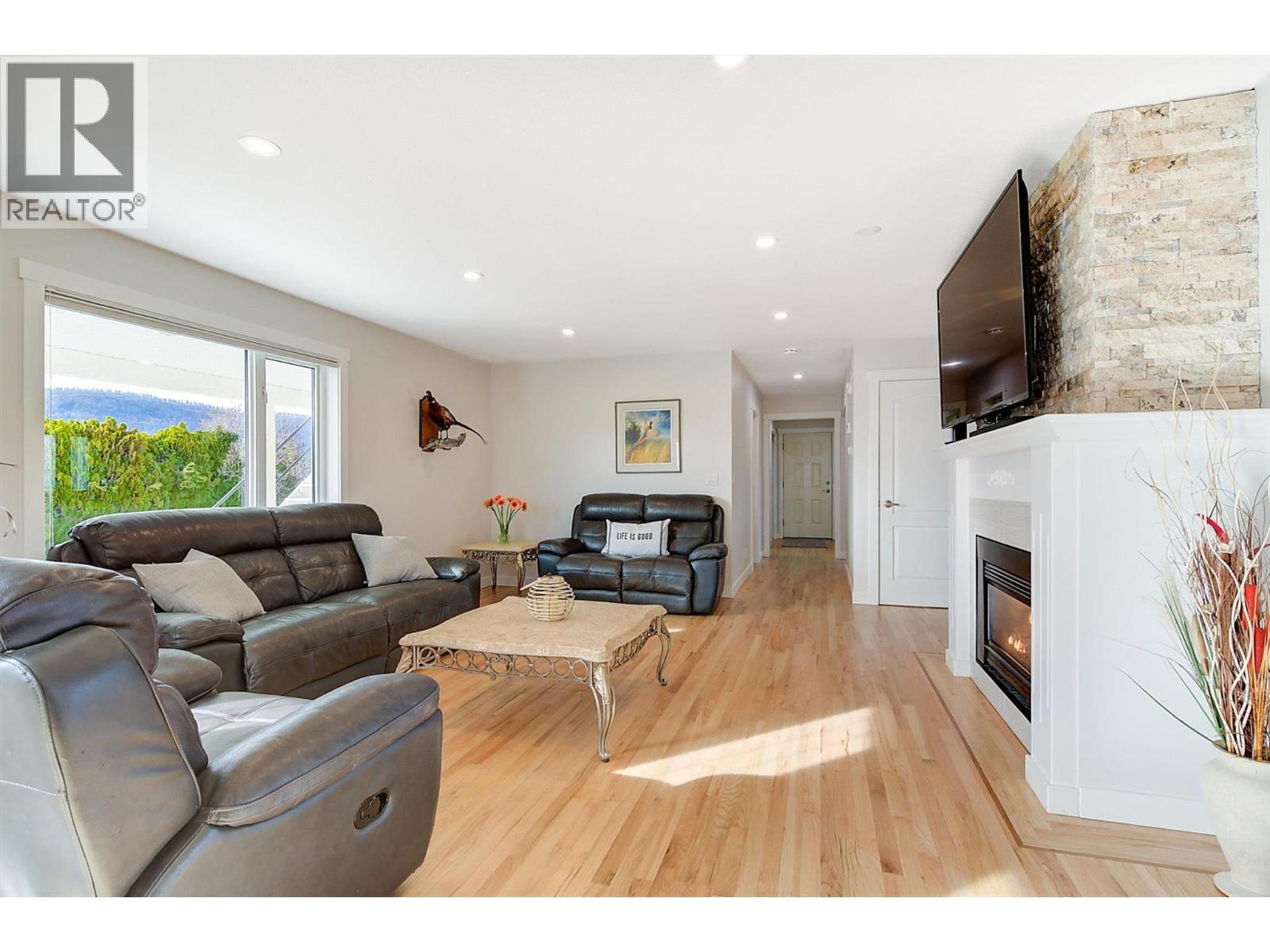 Picture for 2547 Sexsmith  Road