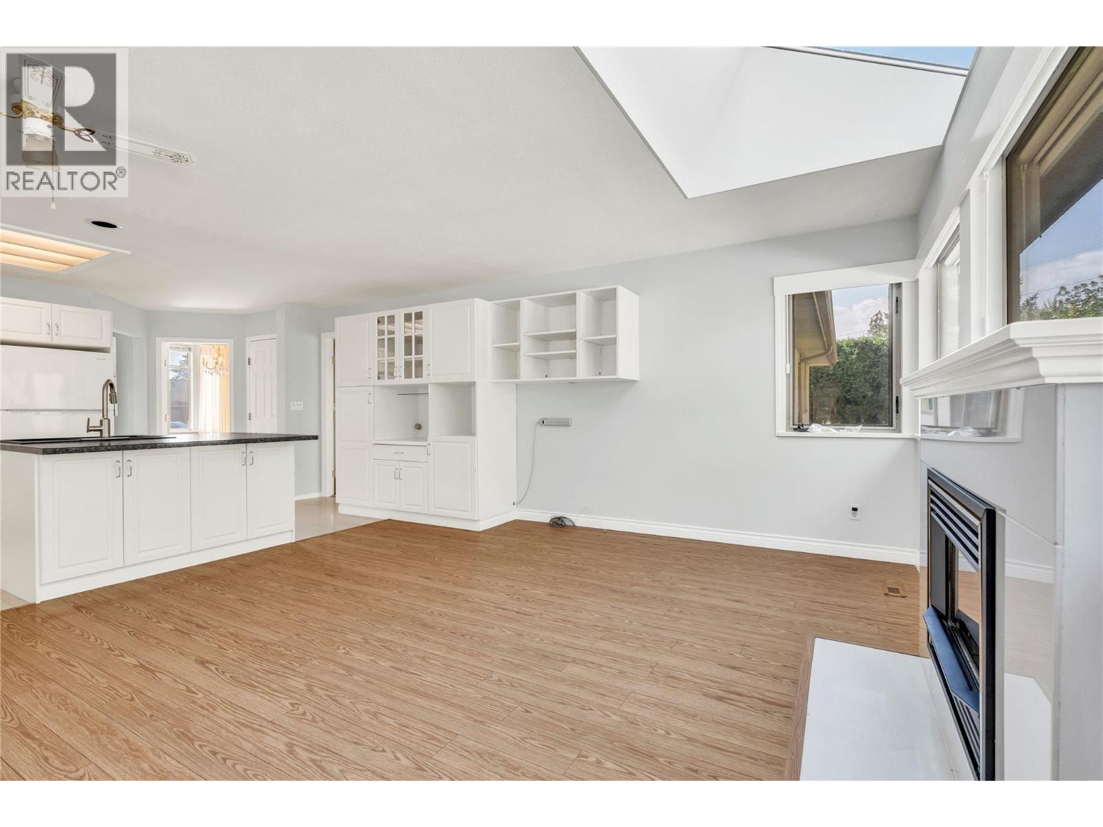 Picture for Unit #207, 102 Forestbrook  Place