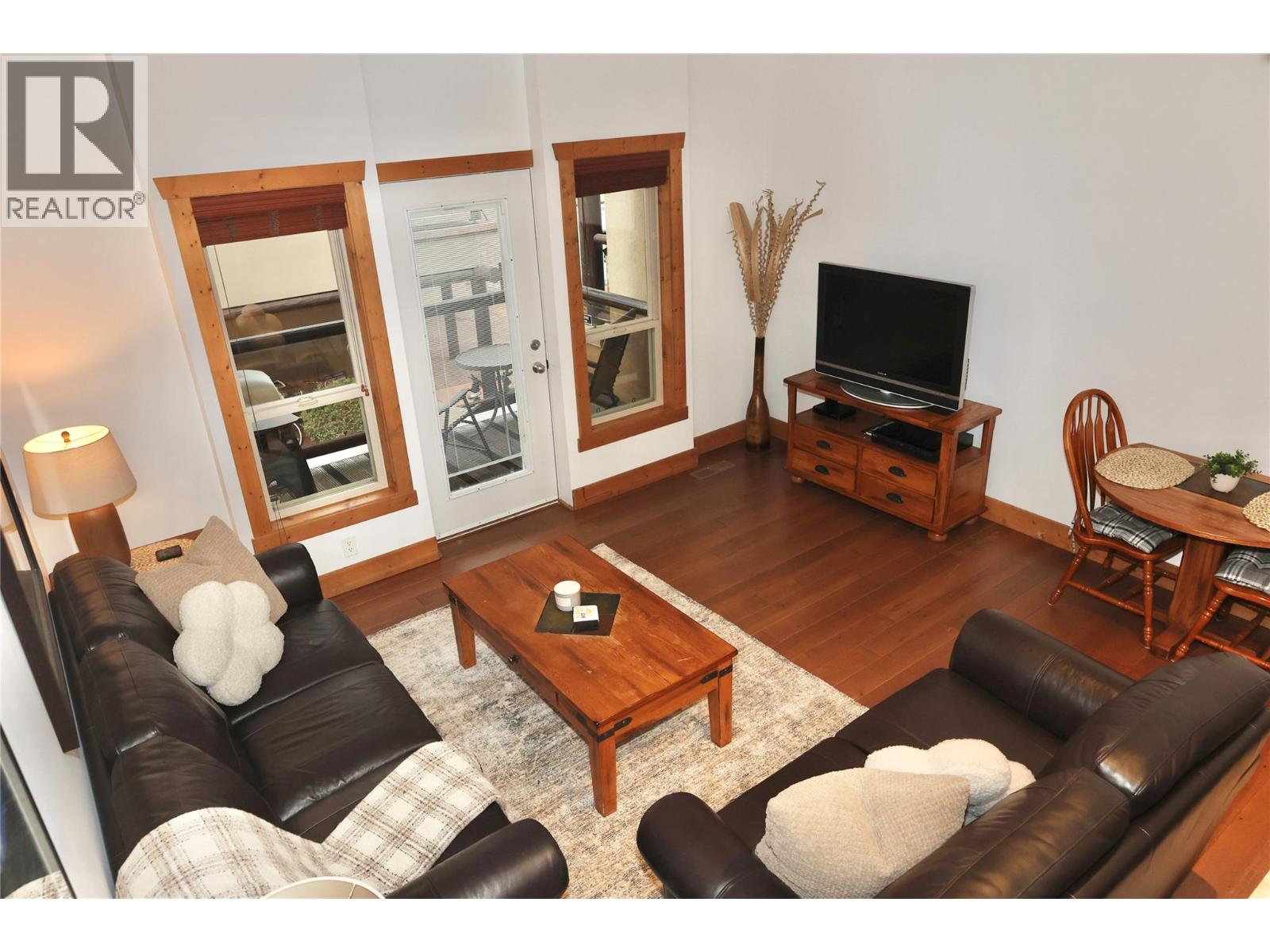 Picture for Unit #205, 5401 Lakeshore  Drive