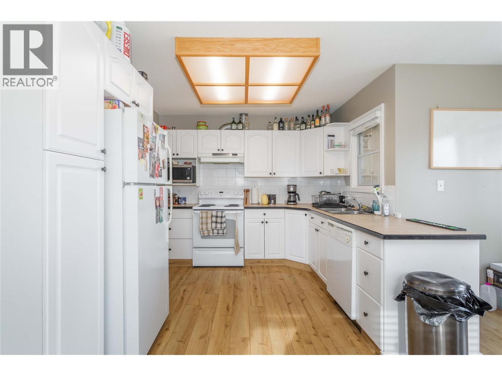 Picture for 885 Walrod  Street