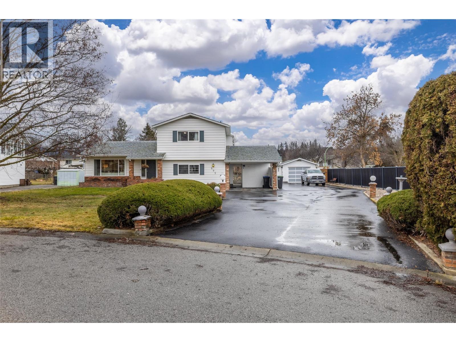 Picture for 695 Moraine  Court