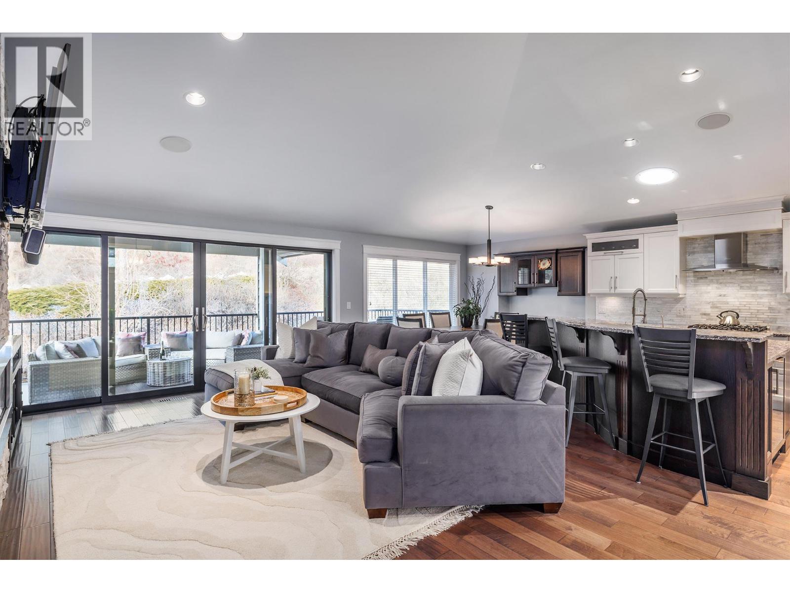 Picture for 3085 Lakeview Cove  Road