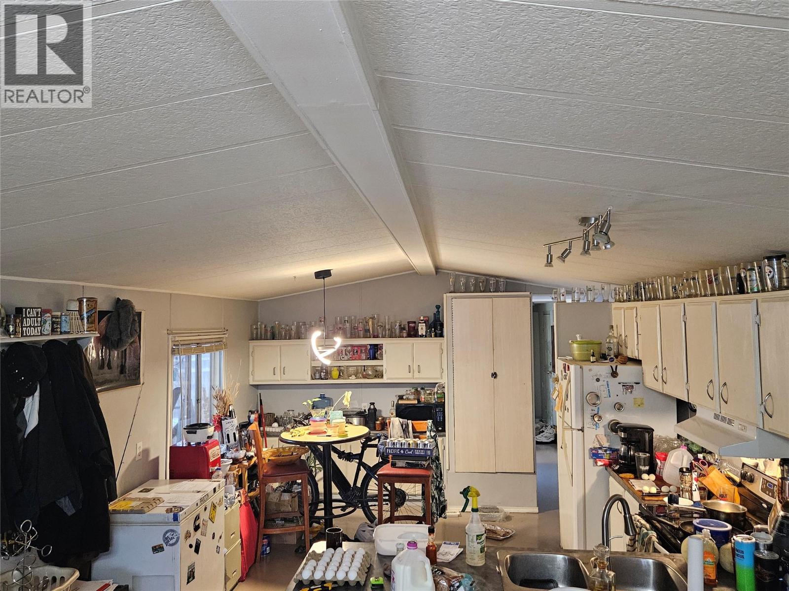 Picture for Unit #27, 3999 Skaha Lake  Road