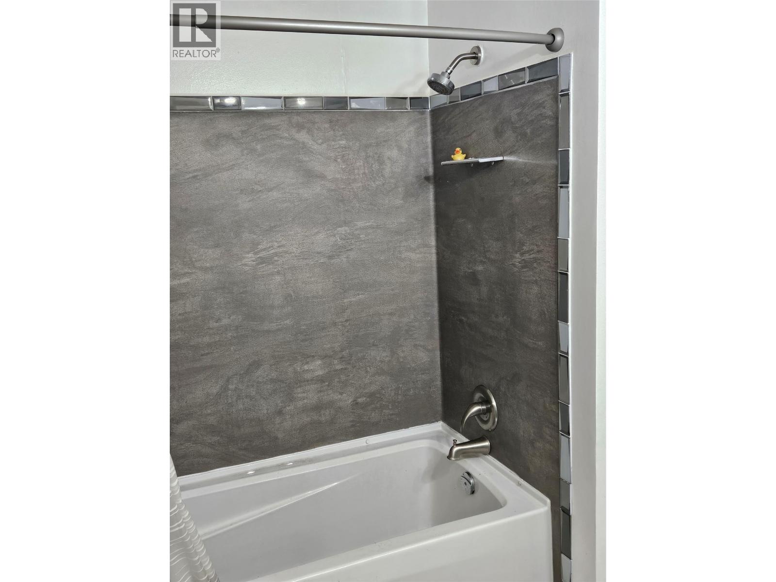 Picture for Unit #27, 3999 Skaha Lake  Road