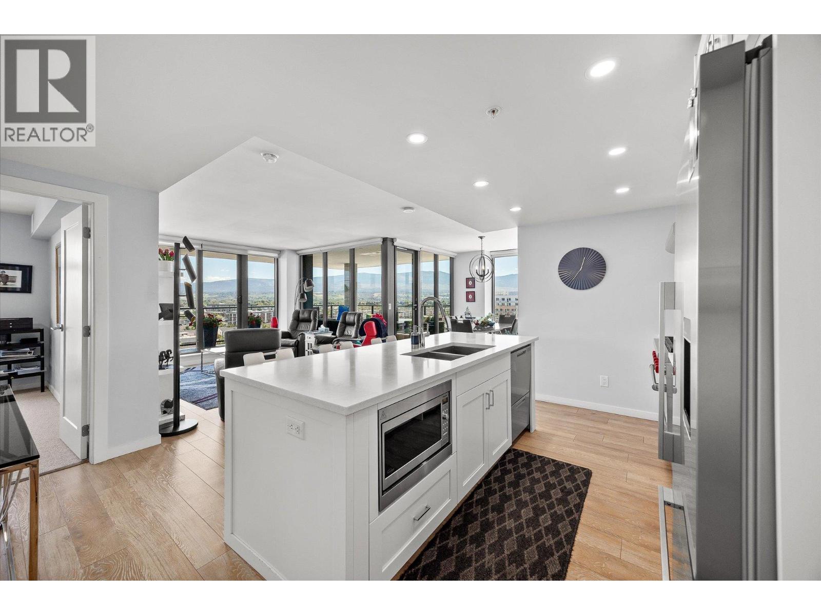 Picture for Unit #902, 485 Groves  Avenue