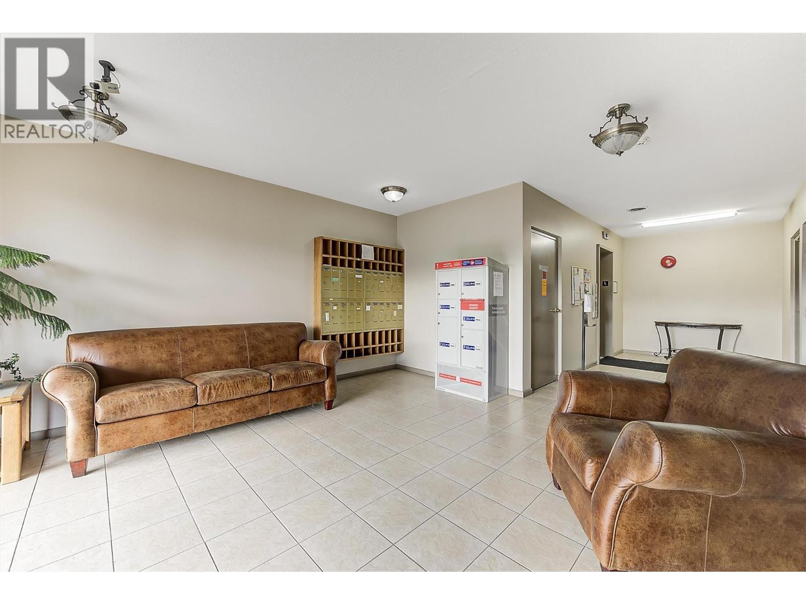 Picture for Unit #203, 1534 Lawrence  Avenue