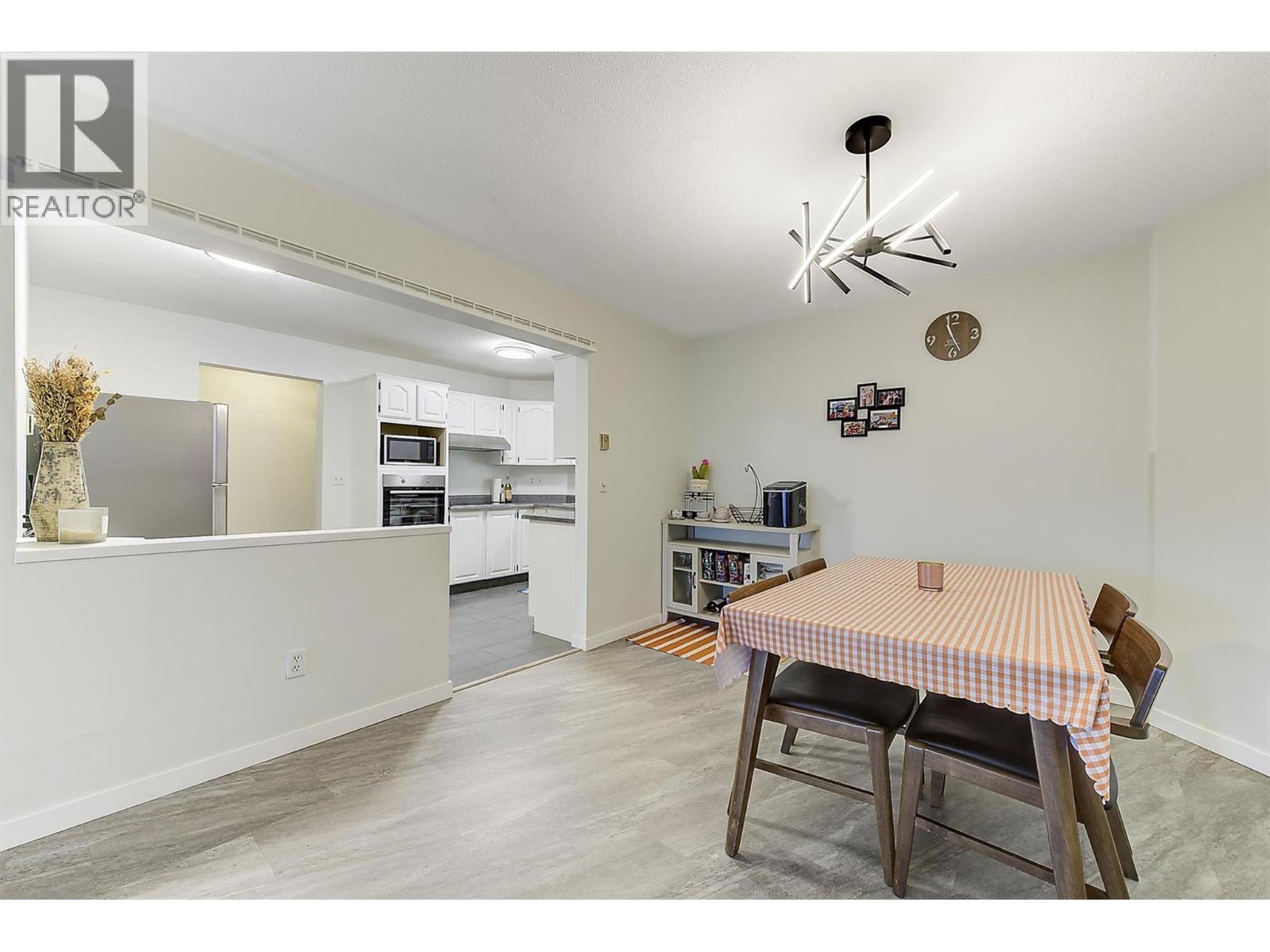 Picture for Unit #203, 1534 Lawrence  Avenue