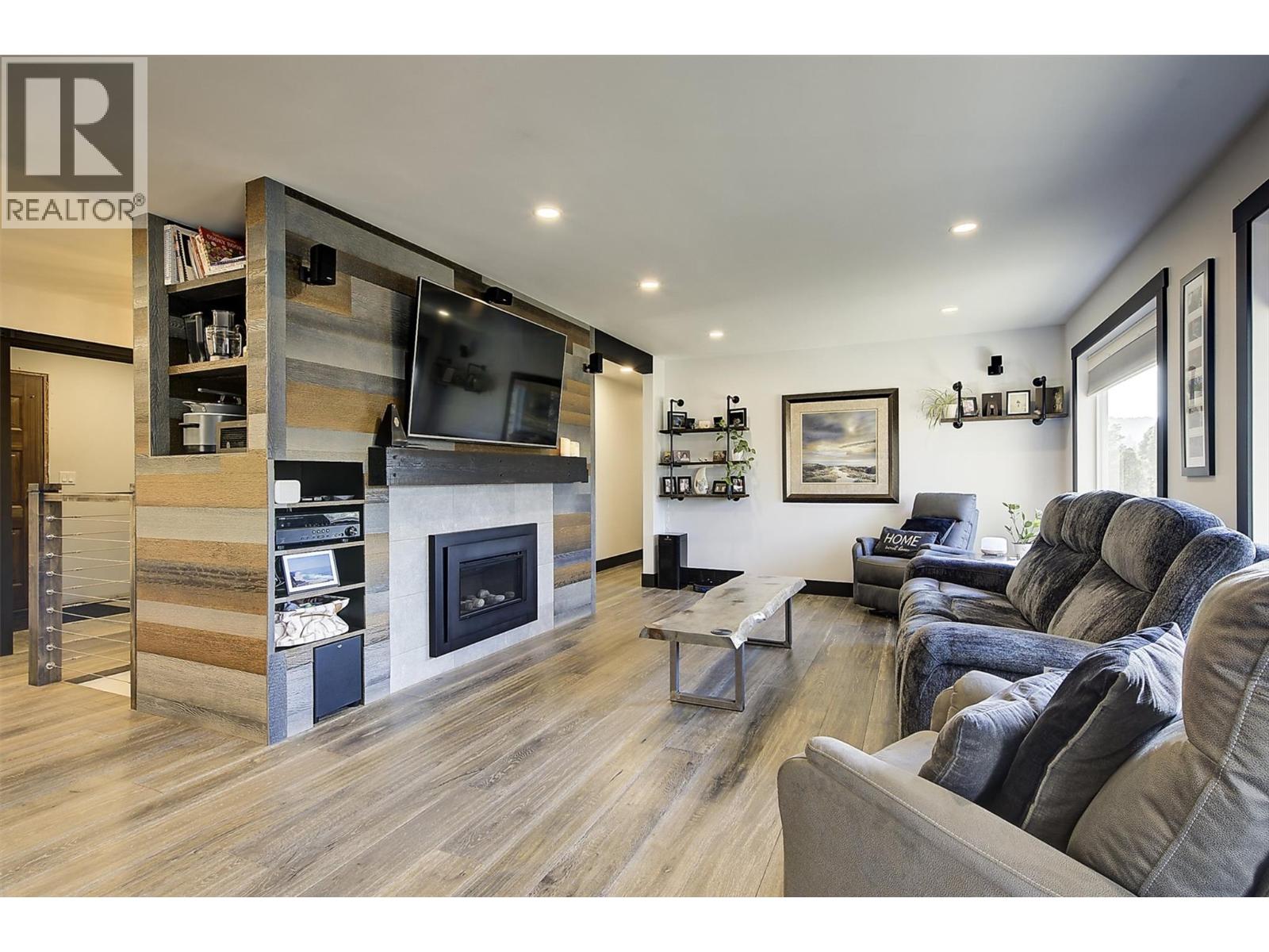 Picture for 2094 Tomat  Avenue