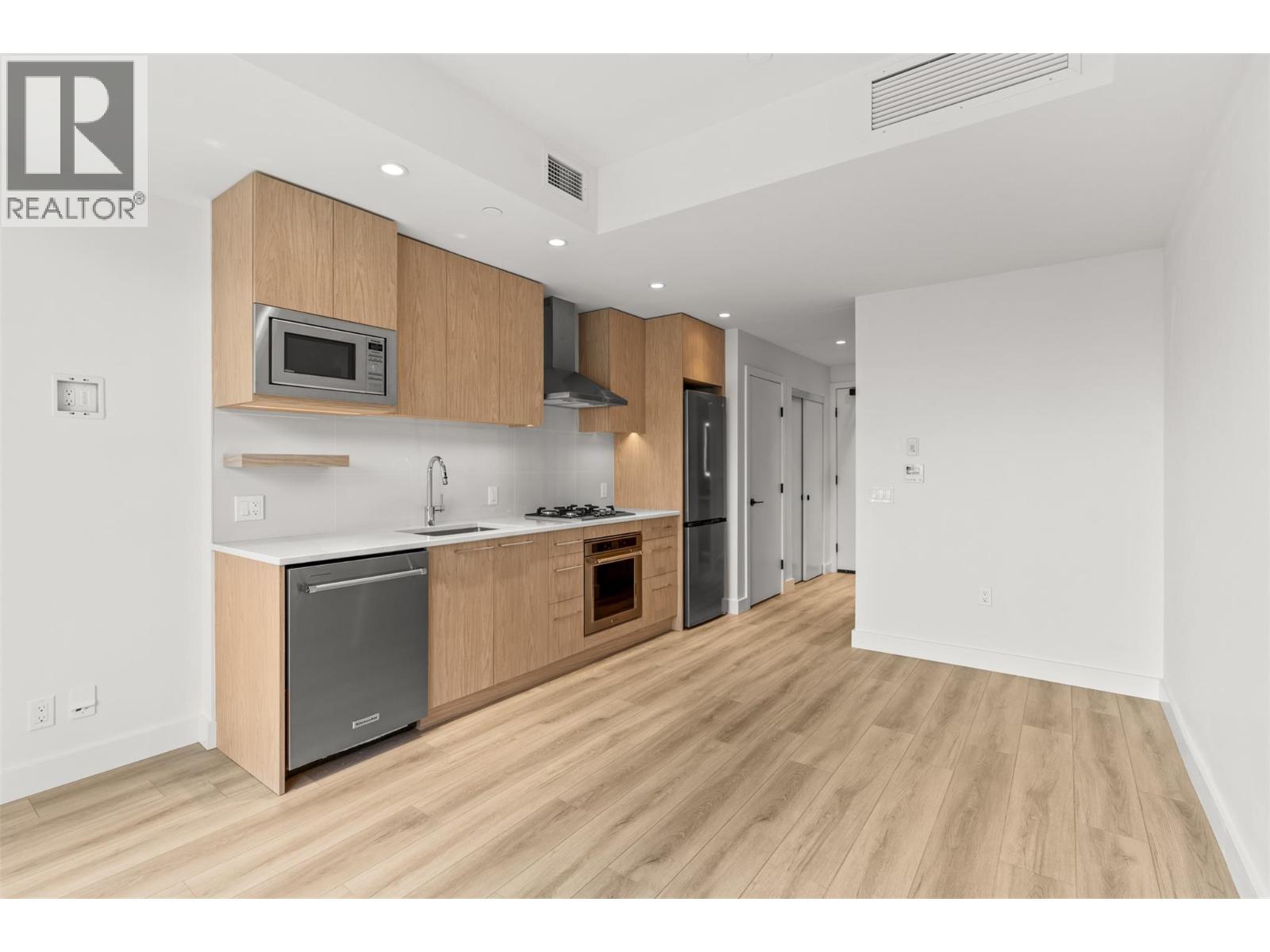 Picture for Unit #204, 3051 Abbott  Street