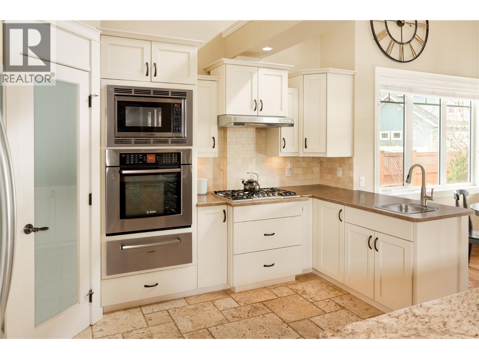 Picture for 451 Cadder  Avenue