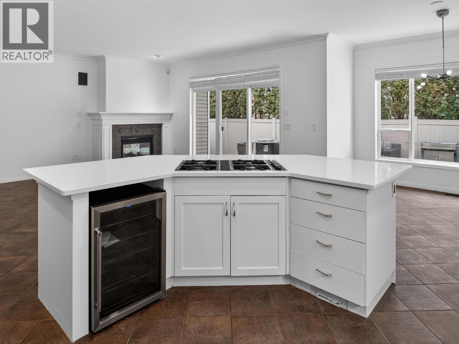 Picture for Unit #208, 665 Cook  Road