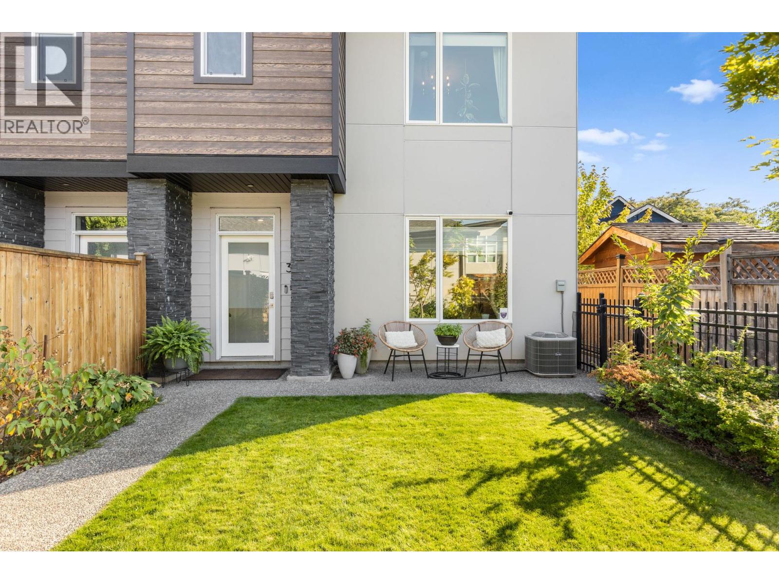 Picture for Unit #3, 796 Cawston  Avenue