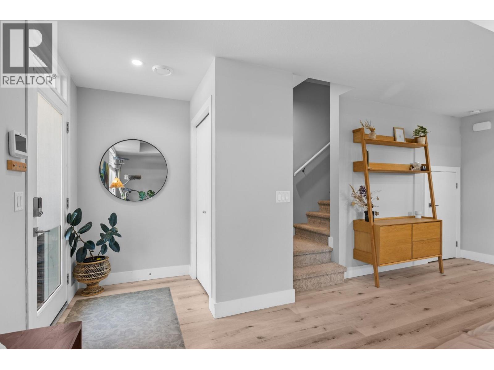 Picture for Unit #3, 796 Cawston  Avenue