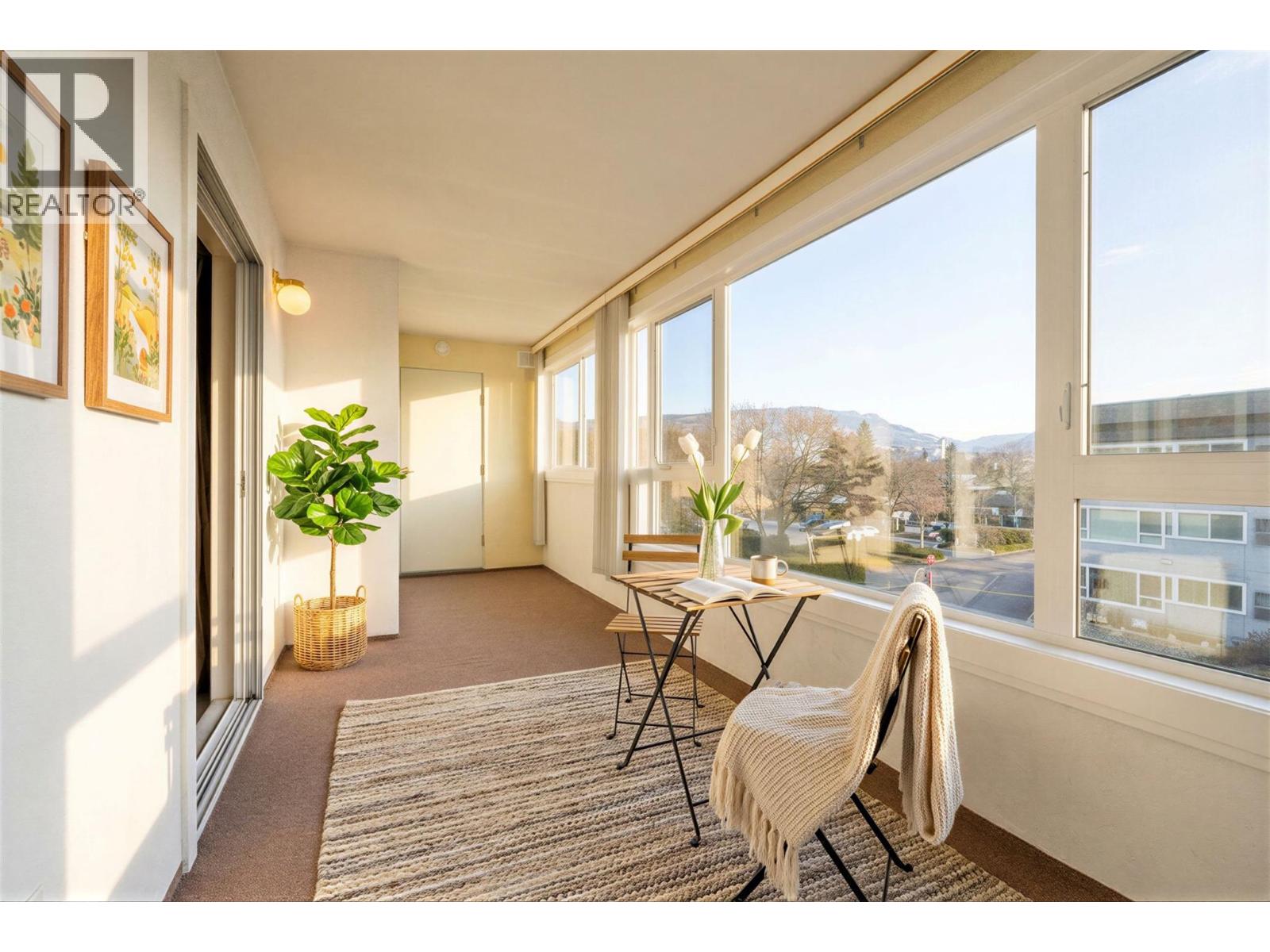 Picture for Unit #306, 1045 Sutherland  Avenue