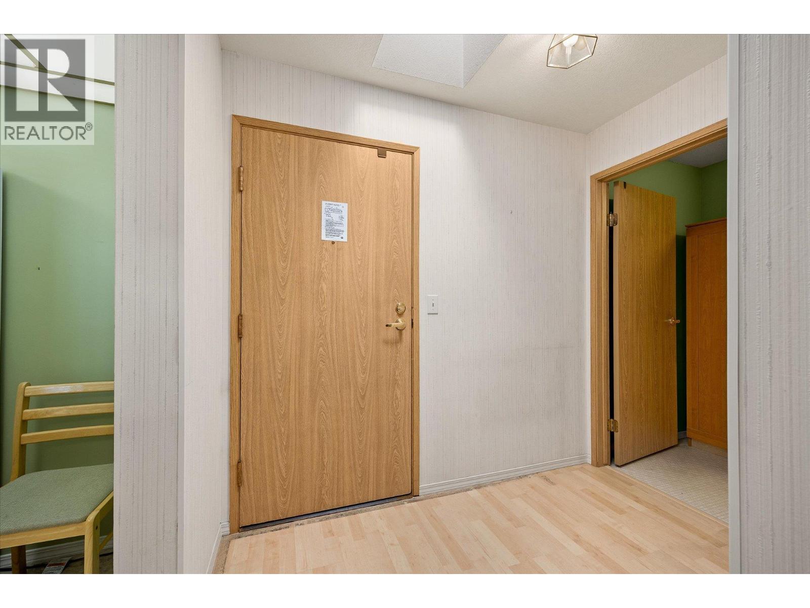 Picture for Unit #306, 1045 Sutherland  Avenue