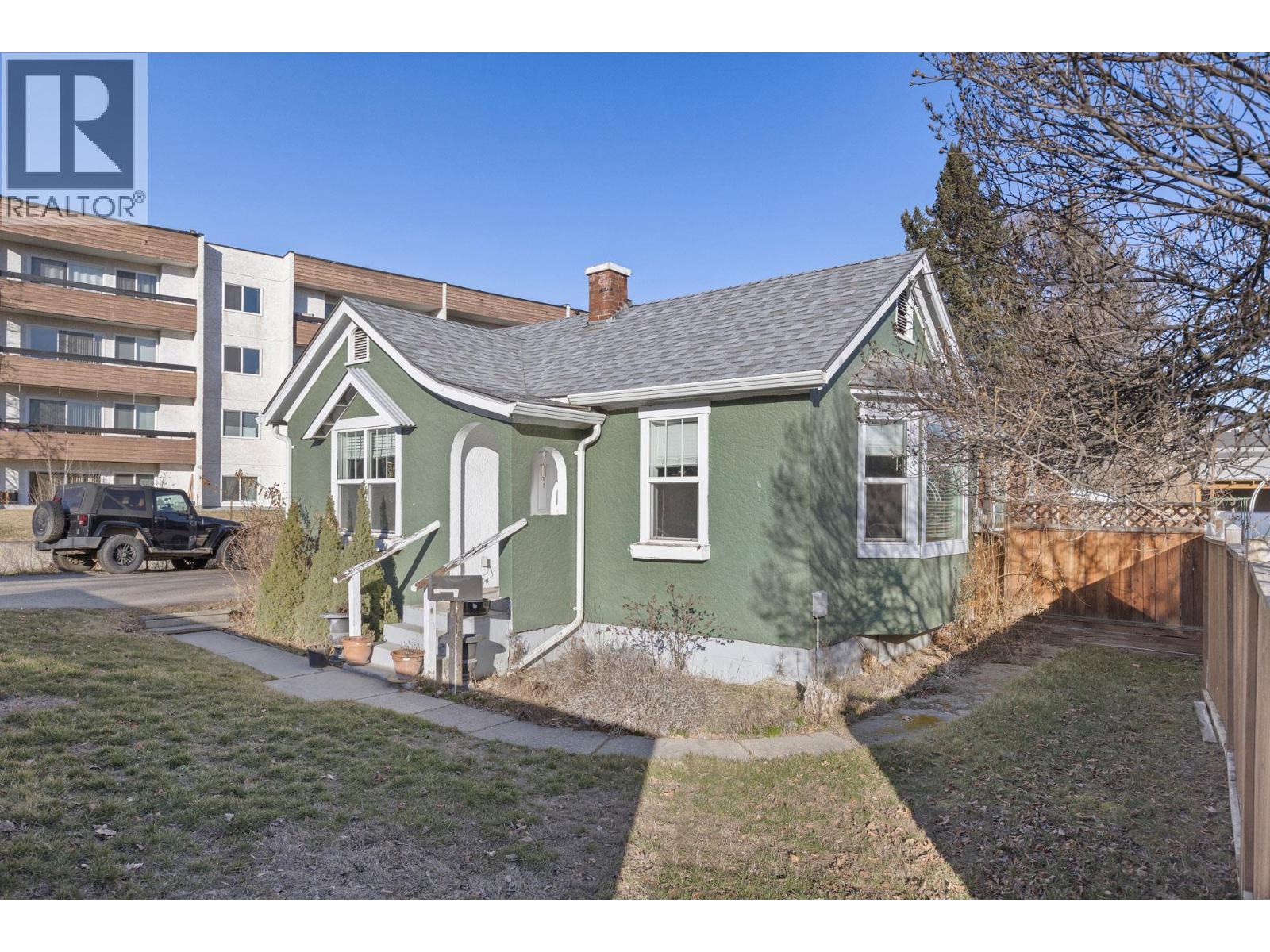 Picture for 1981 Gordon  Drive