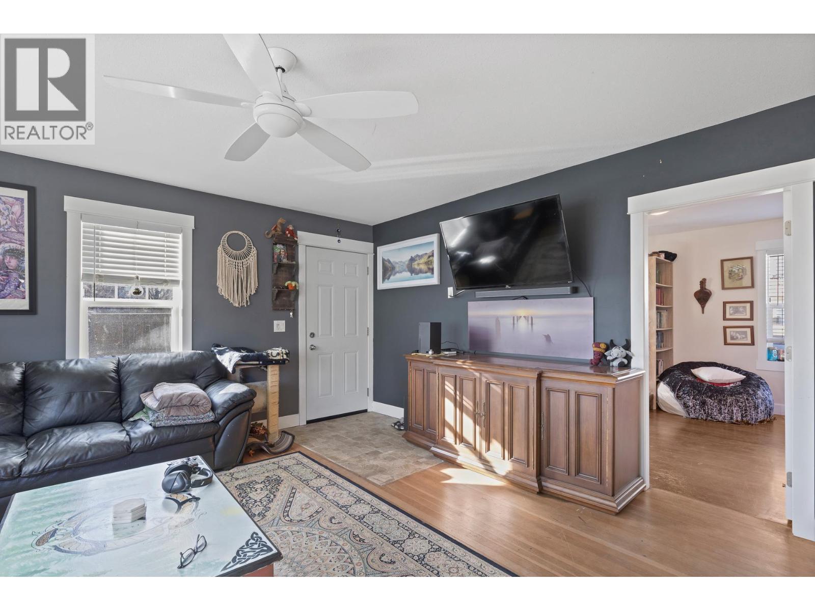 Picture for 1981 Gordon  Drive