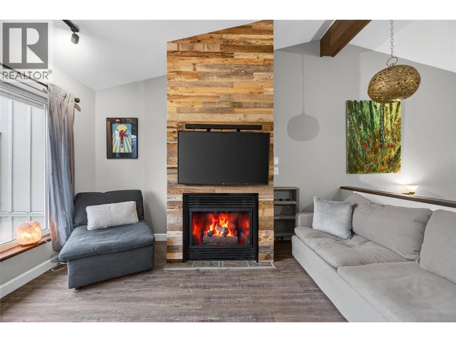 Picture for Unit #203, 500 Old Spallumcheen  Road