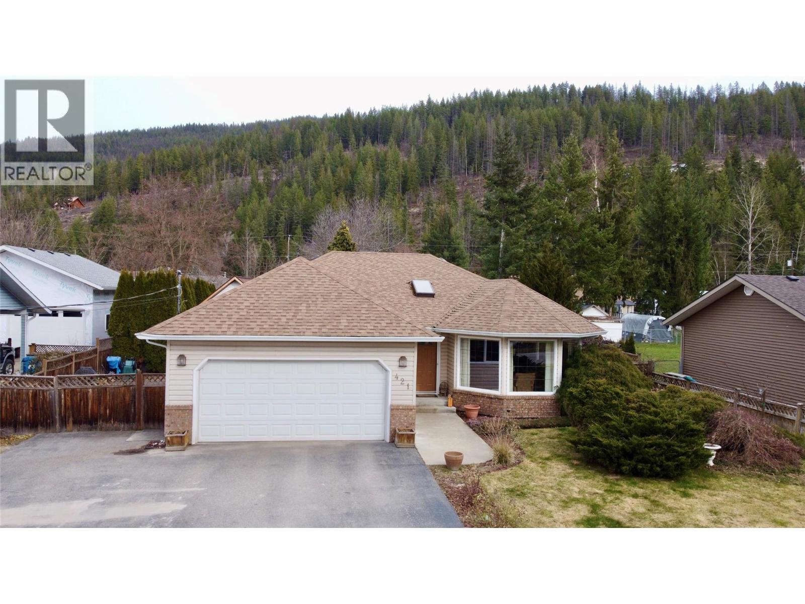 Picture for 421 Oak  Avenue