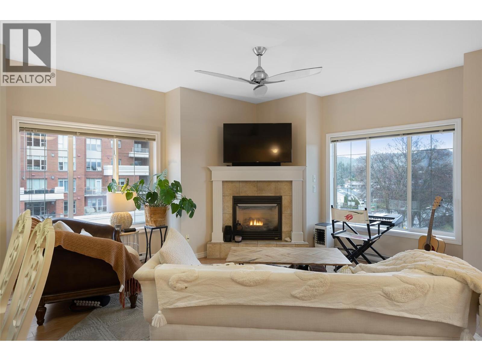 Picture for Unit #401, 1125 Bernard  Avenue