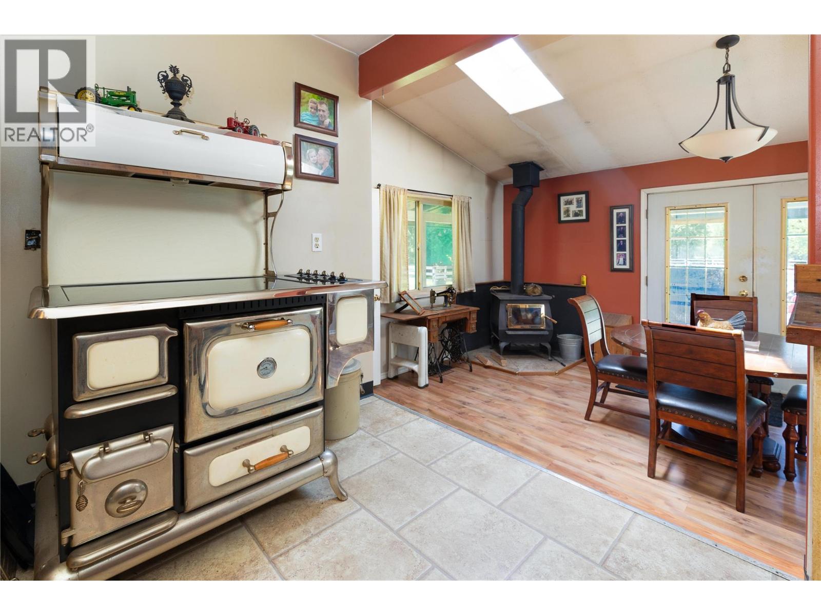 Picture for 2169 Solsqua  Road