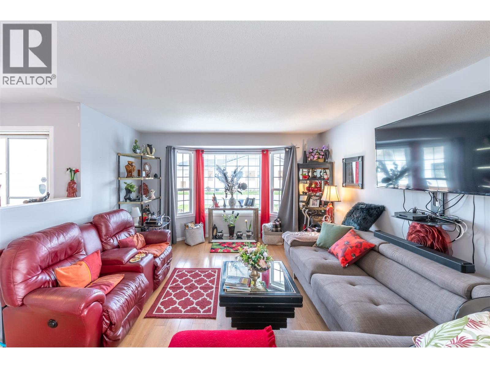 Picture for 322 Falcon  Drive