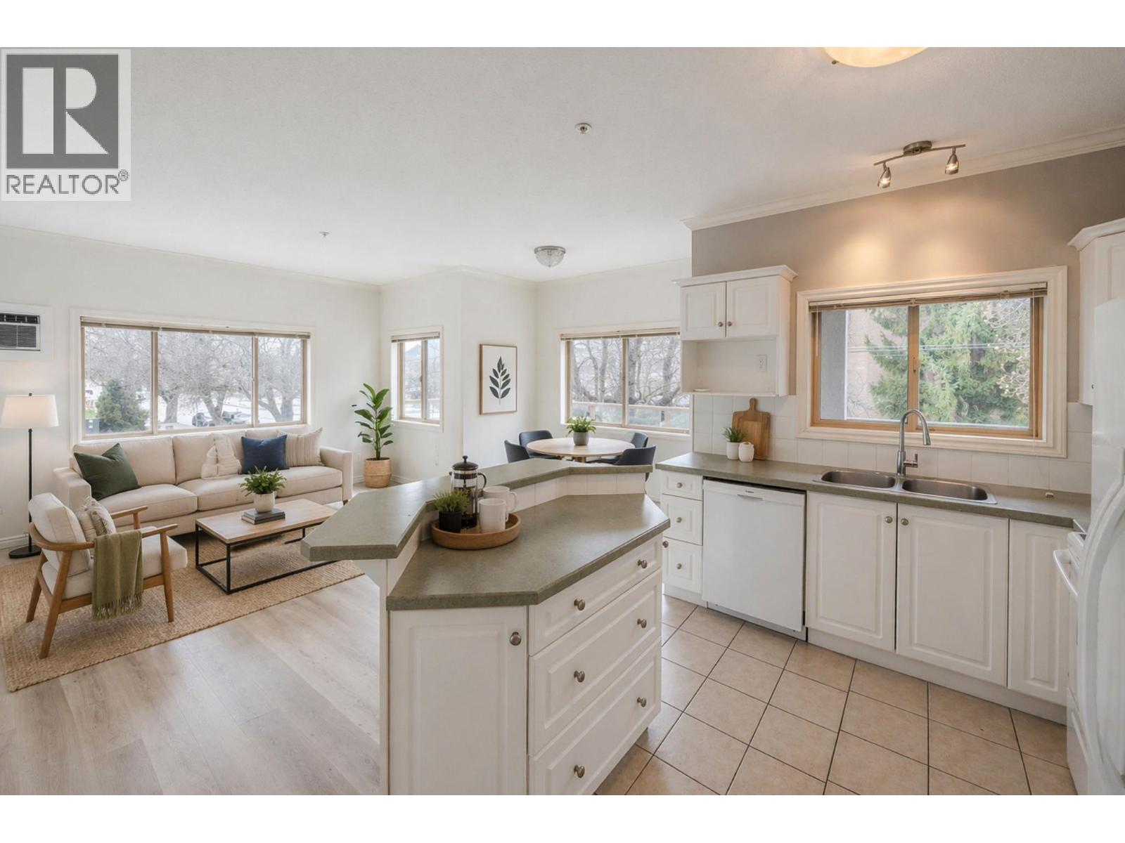 Picture for Unit #208, 196 WADE  Avenue