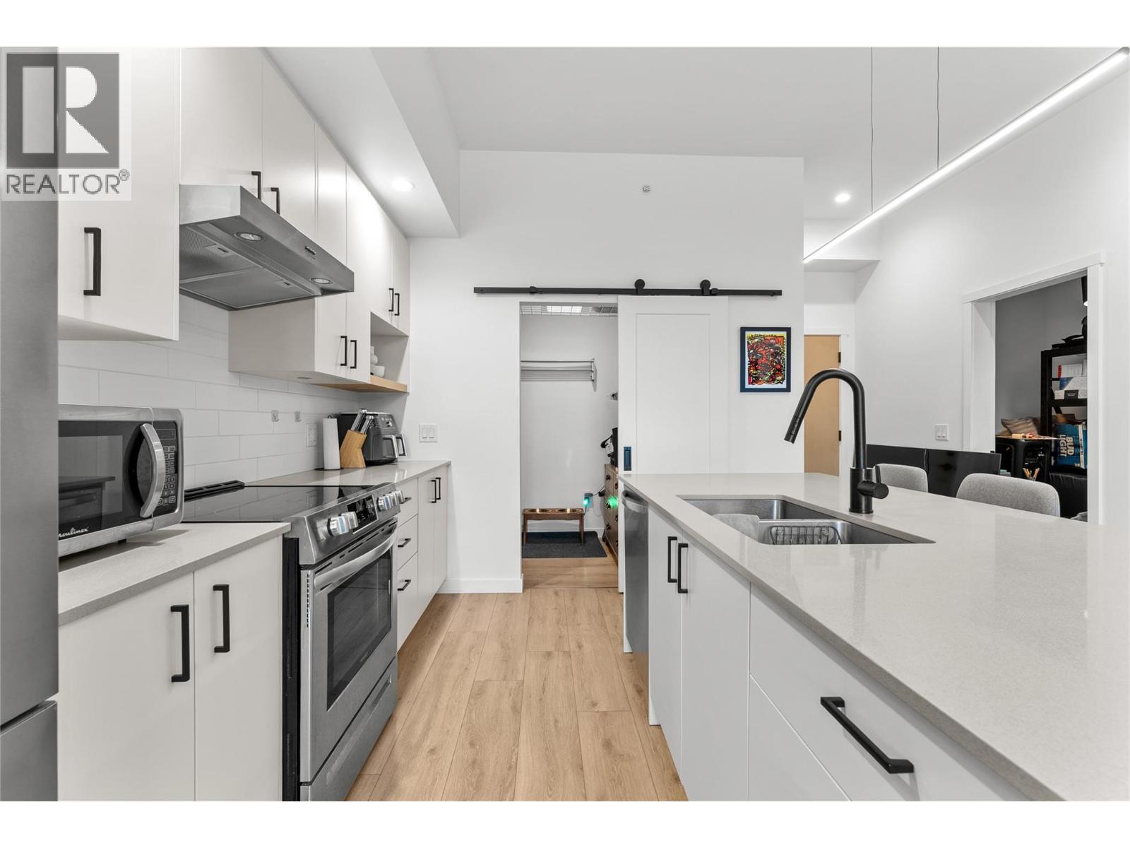 Picture for Unit #609, 660 Cawston  AvenueN