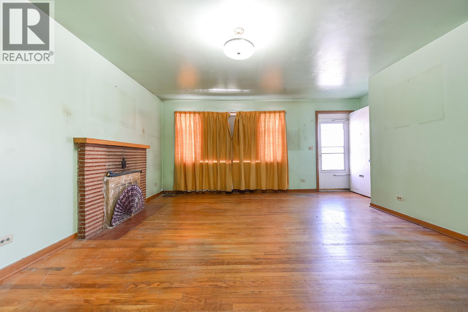 Picture for 130 Jermyn  Avenue