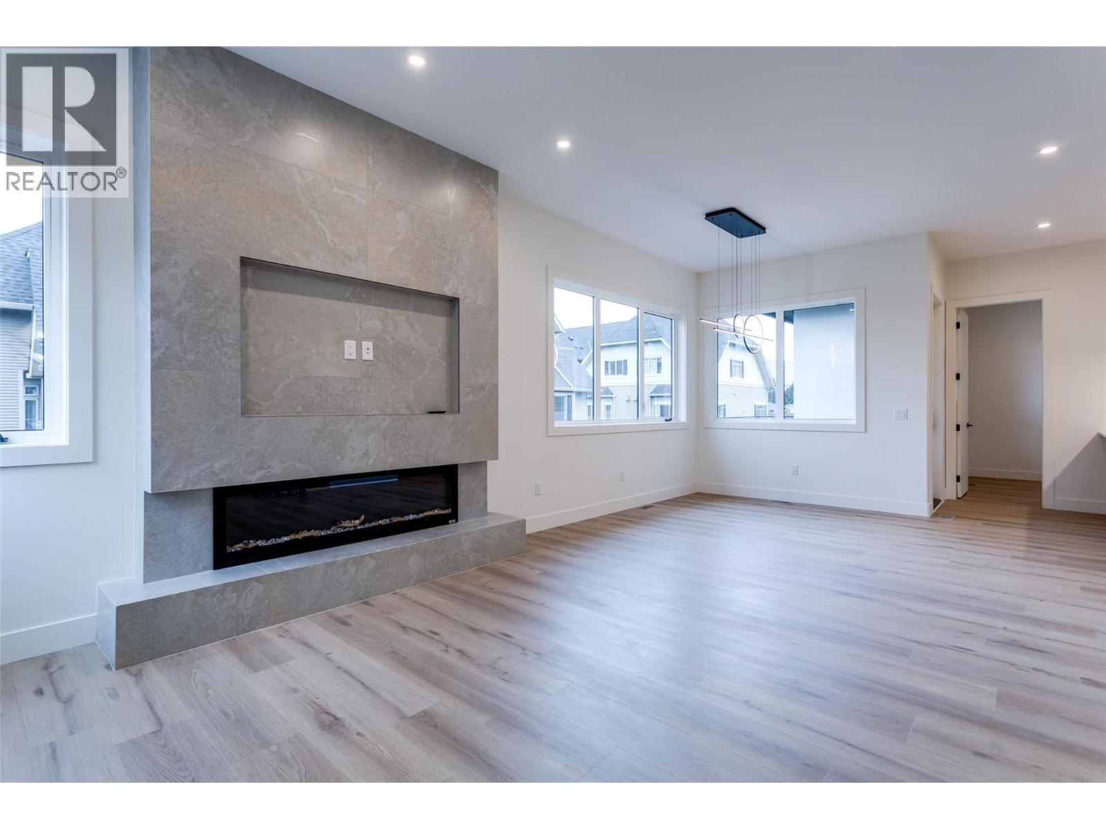 Picture for Unit #2, 970 Lawson  Avenue