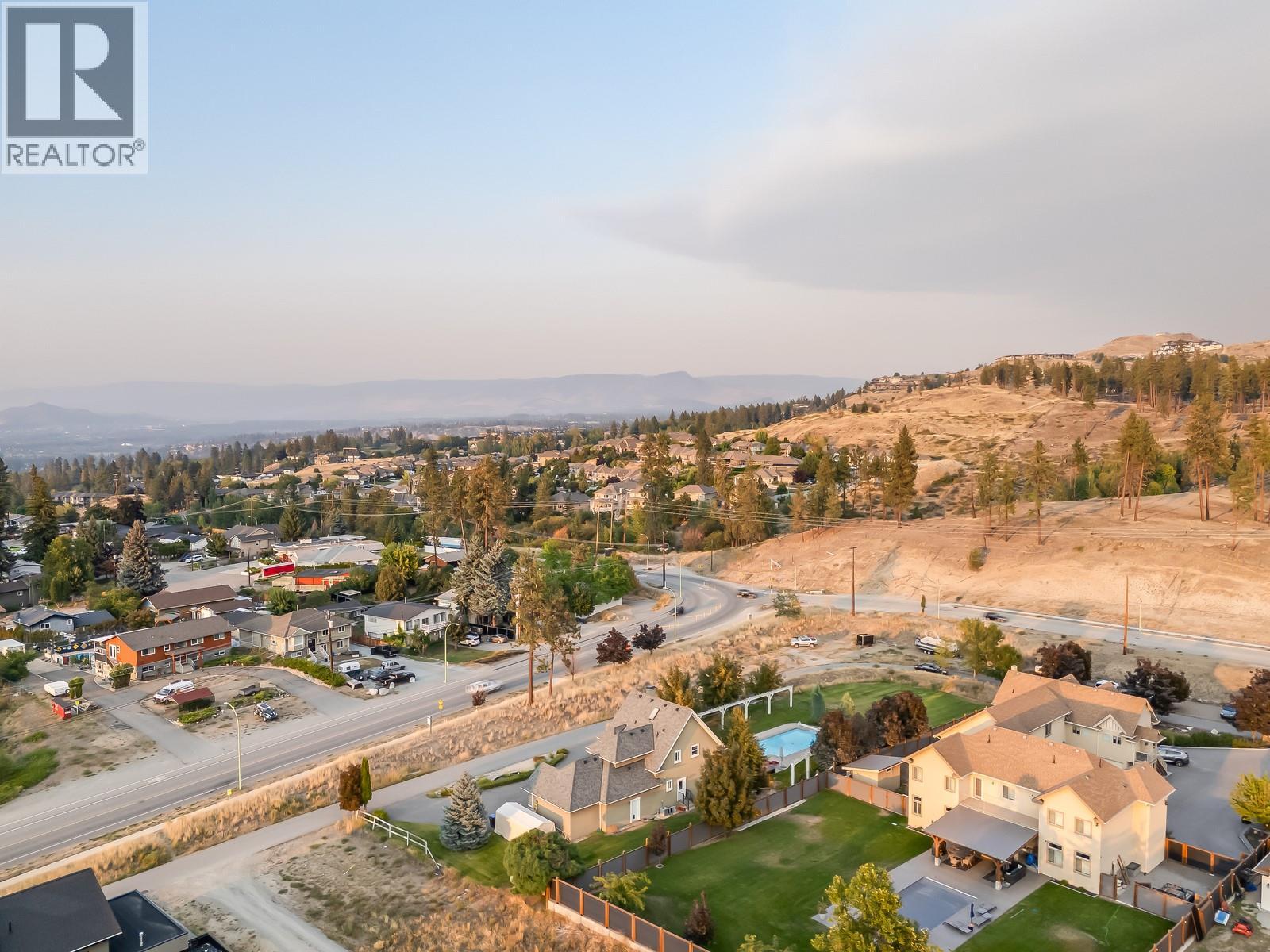 Picture for 5308 Upper Mission  Drive https://www.cirrealty.ca/reb/bc/9/10362819_62.jpg