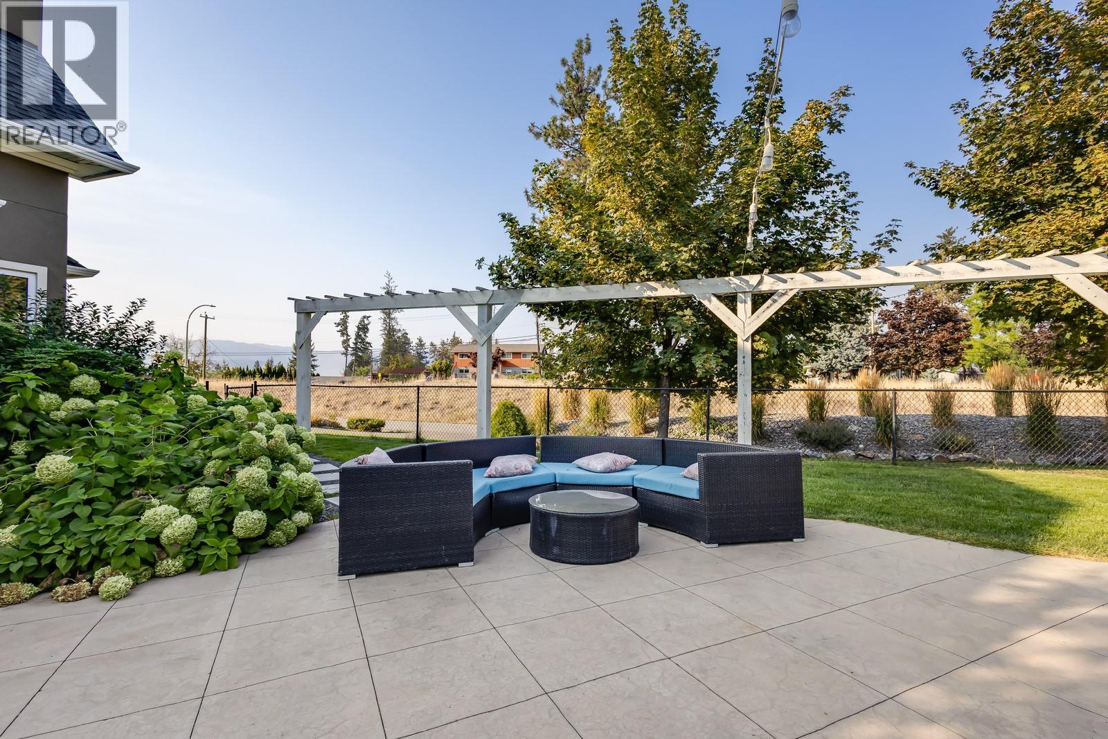 Picture for 5308 Upper Mission  Drive https://www.cirrealty.ca/reb/bc/9/10362819_80.jpg