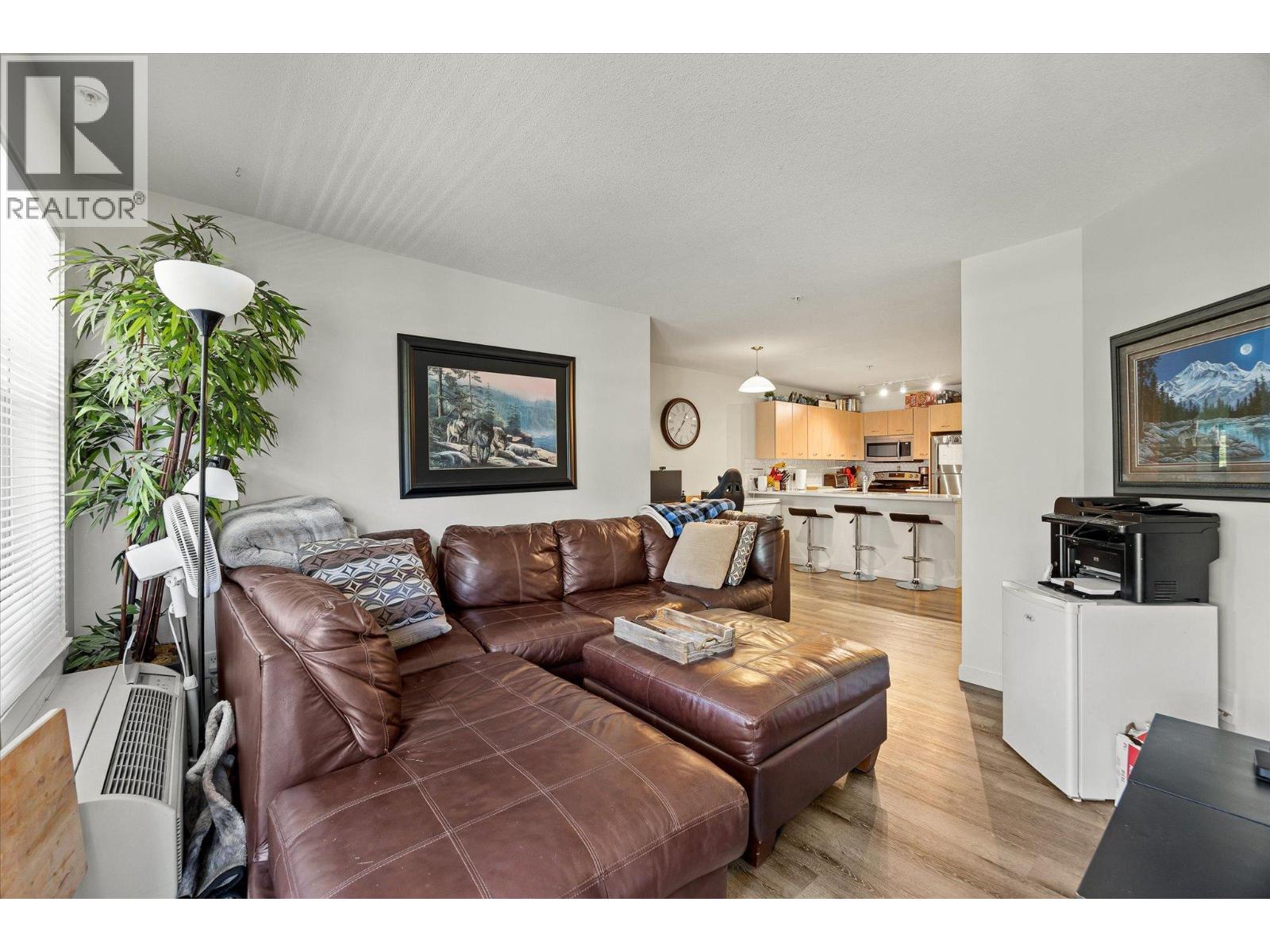 Picture for Unit #215, 539 Yates  Road https://www.cirrealty.ca/reb/bc/9/10363469_13.jpg