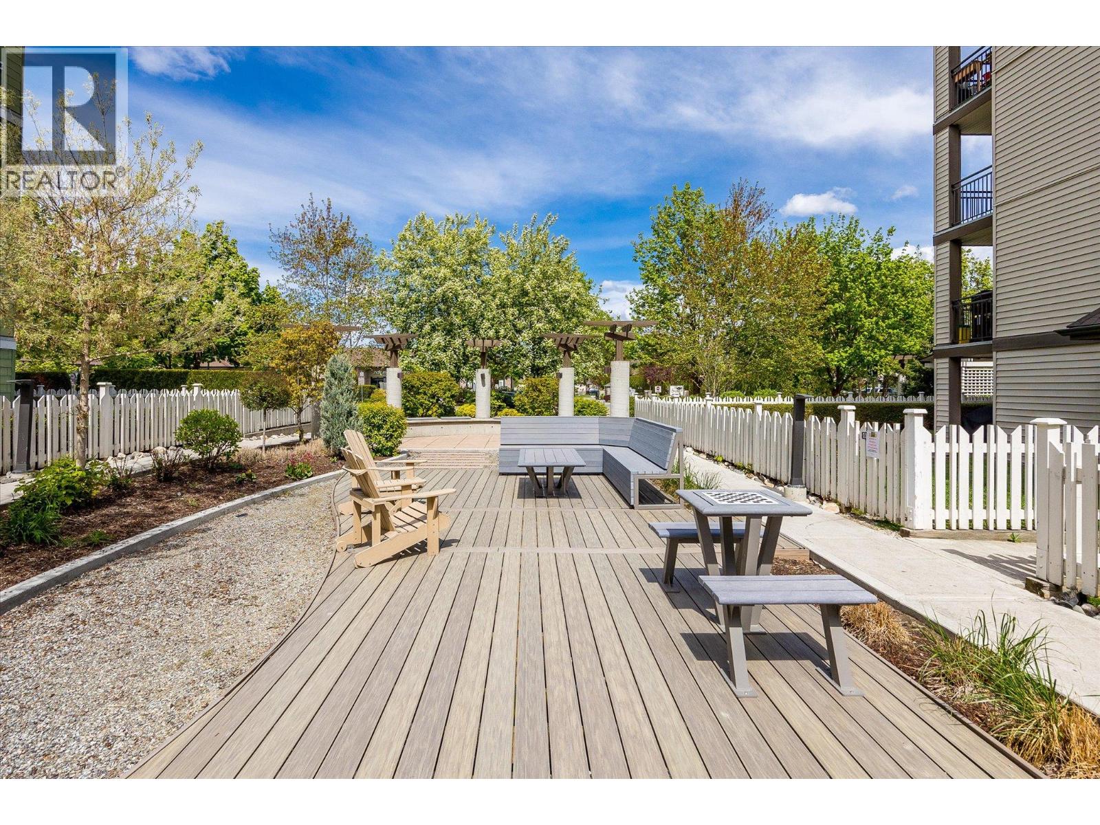 Picture for Unit #215, 539 Yates  Road https://www.cirrealty.ca/reb/bc/9/10363469_31.jpg