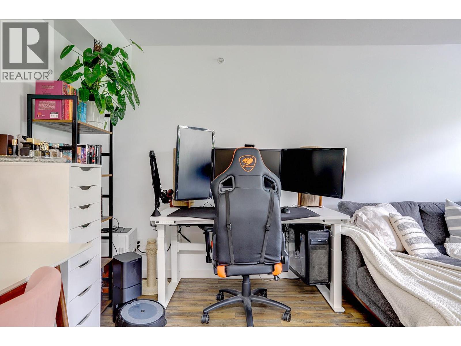 Picture for Unit #B-203, 1477 Glenmore  RoadN https://www.cirrealty.ca/reb/bc/9/10363499_18.jpg