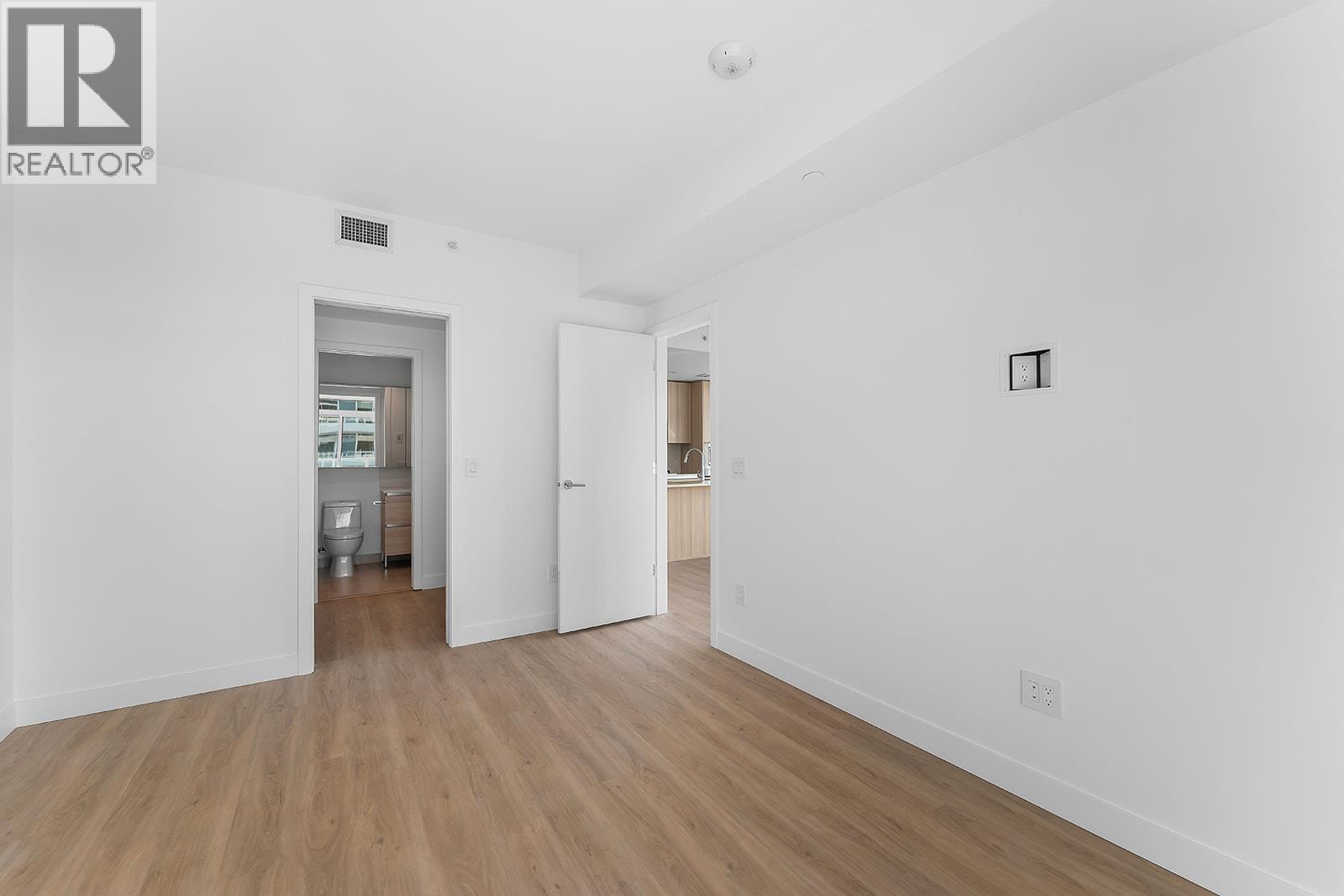 Picture for Unit #2007, 1626 Water  Street https://www.cirrealty.ca/reb/bc/9/10363569_11.jpg