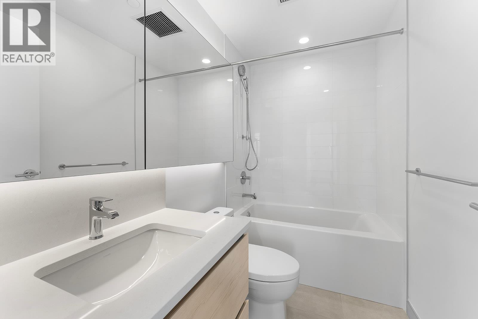 Picture for Unit #2007, 1626 Water  Street https://www.cirrealty.ca/reb/bc/9/10363569_14.jpg