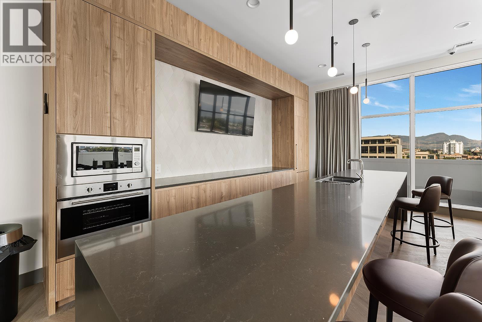 Picture for Unit #2007, 1626 Water  Street https://www.cirrealty.ca/reb/bc/9/10363569_31.jpg