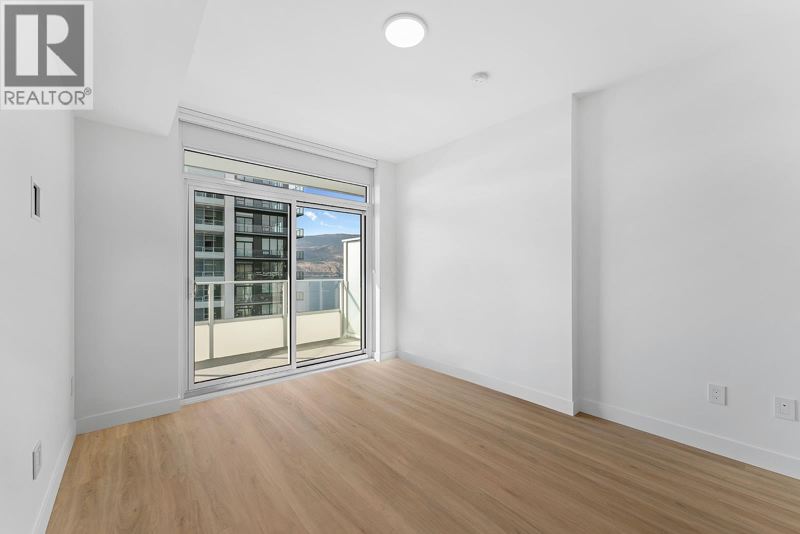 Picture for Unit #2007, 1626 Water  Street https://www.cirrealty.ca/reb/bc/9/10363569_8.jpg